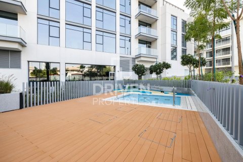 Apartment in Al Wasl, Dubai 2 bedrooms, 125.98 sq.m. № 138605 - photo 16