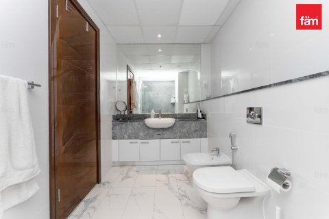 Apartment in Business Bay, Dubai 2 bedrooms, 126.2 sq.m. № 94737 - photo 21