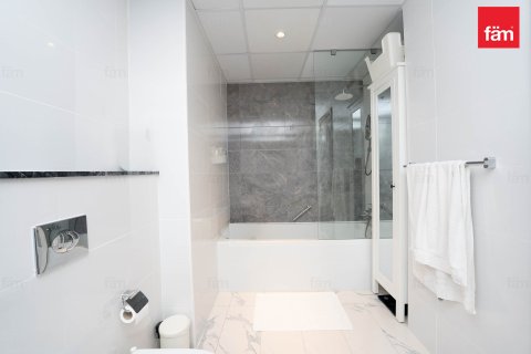 Apartment in Business Bay, Dubai 2 bedrooms, 126.2 sq.m. № 94737 - photo 20