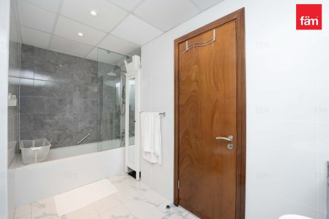 Apartment in Business Bay, Dubai 2 bedrooms, 126.2 sq.m. № 94737 - photo 19