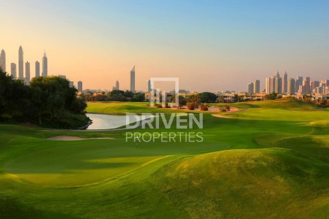 Apartment in Emirates Hills, Dubai 3 bedrooms, 177 sq.m. № 19755 - photo 4