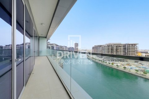 Apartment in Al Wasl, Dubai 2 bedrooms, 147.25 sq.m. № 138624 - photo 18
