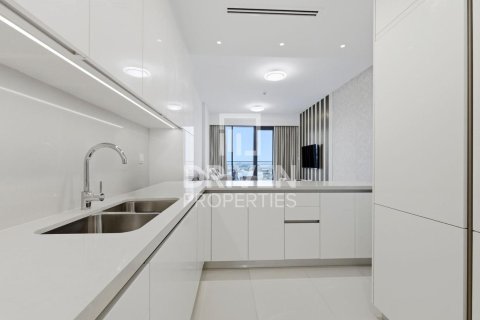 Apartment in Al Wasl, Dubai 2 bedrooms, 147.25 sq.m. № 138624 - photo 15