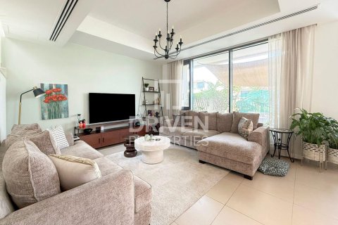 Villa en Maple at Dubai Hills Estate, Dubai Hills Estate, Dubai, 5 dormitorios, 254 m², № 66019 - foto 3