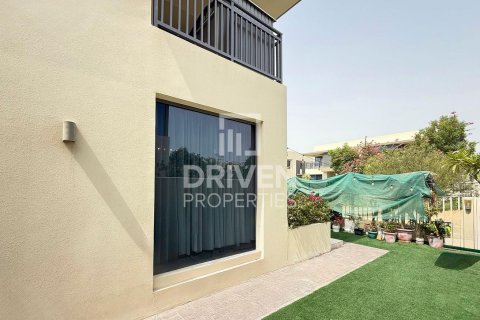 Villa en Maple at Dubai Hills Estate, Dubai Hills Estate, Dubai, 5 dormitorios, 254 m², № 66019 - foto 22