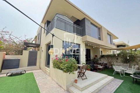 Villa en Maple at Dubai Hills Estate, Dubai Hills Estate, Dubai, 5 dormitorios, 254 m², № 66019 - foto 1