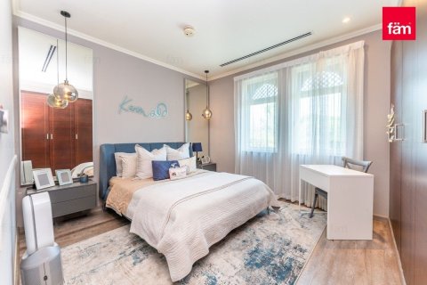 Villa in Jumeirah Park, Dubai 3 bedrooms, 679.9 sq.m. № 49930 - photo 21