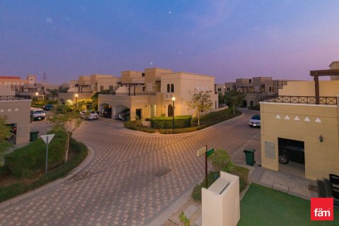 Townhouse in Dubai 4 bedrooms, 297.7 sq.m. № 49918 - photo 25