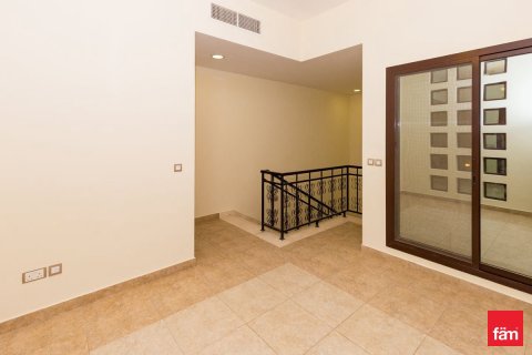 Townhouse in Dubai 4 bedrooms, 297.7 sq.m. № 49918 - photo 12