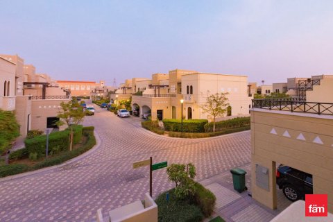 Townhouse in Dubai 4 bedrooms, 297.7 sq.m. № 49918 - photo 21