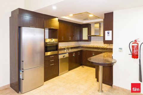 Townhouse in Dubai 4 bedrooms, 297.7 sq.m. № 49918 - photo 16