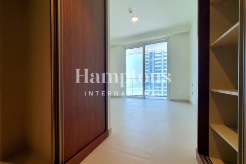 Apartment in Dubai Harbour, Dubai 3 bedrooms, 177.86929671 sq.m. № 113048 - photo 22