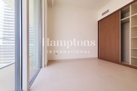 Apartment in Dubai Harbour, Dubai 3 bedrooms, 177.86929671 sq.m. № 113048 - photo 4