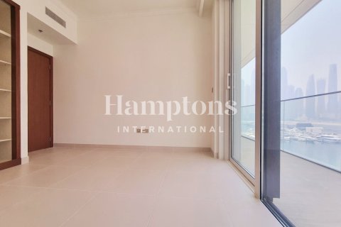 Apartment in Dubai Harbour, Dubai 3 bedrooms, 177.86929671 sq.m. № 113048 - photo 18