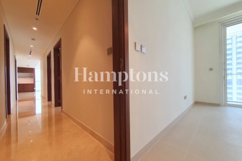 Apartment in Dubai Harbour, Dubai 3 bedrooms, 177.86929671 sq.m. № 113048 - photo 23