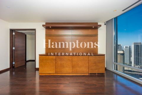 Apartment in Burj Khalifa, Dubai 2 bedrooms, 165.17967594 sq.m. № 113041 - photo 15