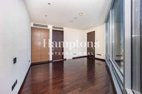 Apartment in Burj Khalifa, Dubai 2 bedrooms, 165.17967594 sq.m. № 113041 - photo 8