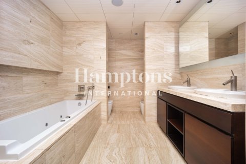 Apartment in Burj Khalifa, Dubai 2 bedrooms, 165.17967594 sq.m. № 113041 - photo 20