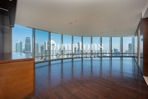 Apartment in Burj Khalifa, Dubai 2 bedrooms, 165.18 sq.m. № 113041