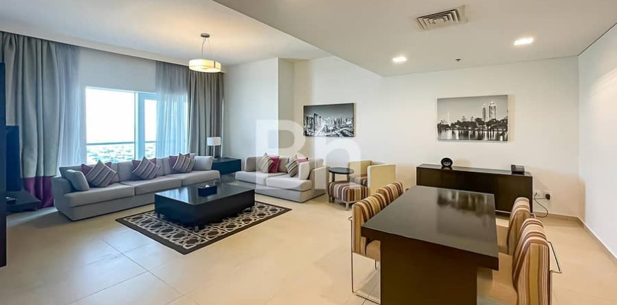 Апартаменты в отеле в Аль-Барше, Дубай, 2 спальни, 148м², № 21508
