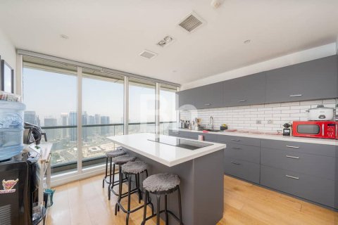 Penthouse in Jumeirah Lake Towers, Dubai 5 bedrooms, 333 sq.m. № 21504 - photo 16