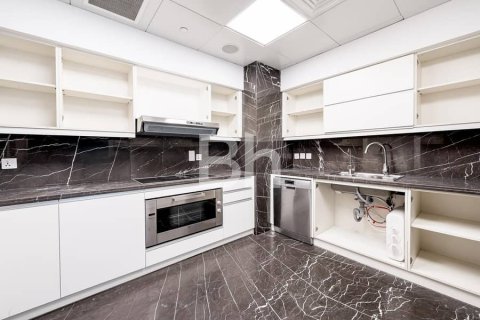Apartment in Palm Jumeirah, Dubai 3 bedrooms, 212 sq.m. № 21503 - photo 6
