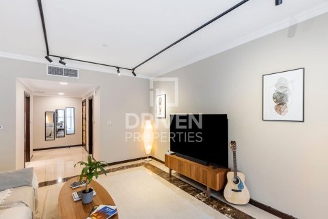 Apartment in Murjan, Jumeirah Beach Residence, Dubai 2 bedrooms, 136.2 sq.m. № 135696 - photo 5