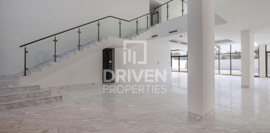 Villa en District One, Mohammed Bin Rashid City, Dubai, 6 dormitorios, 1124.96 m², № 135697
