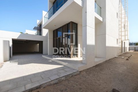 Villa en District One, Mohammed Bin Rashid City, Dubai, 6 dormitorios, 1124.96 m², № 135697 - foto 2