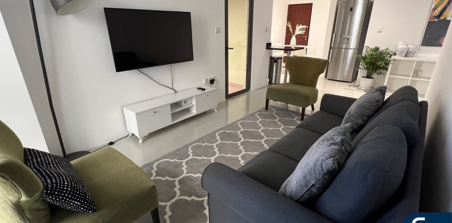 Apartment in Bahar, Jumeirah Beach Residence, Dubai 2 bedrooms, 101 sq.m. № 76444