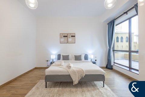 Apartment in Bahar, Jumeirah Beach Residence, Dubai 2 bedrooms, 101 sq.m. № 76444 - photo 4