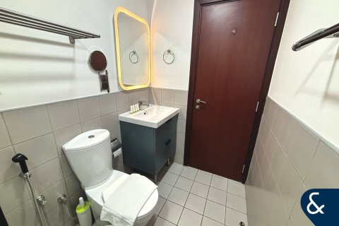 Apartment in Bahar, Jumeirah Beach Residence, Dubai 2 bedrooms, 101 sq.m. № 76444 - photo 10