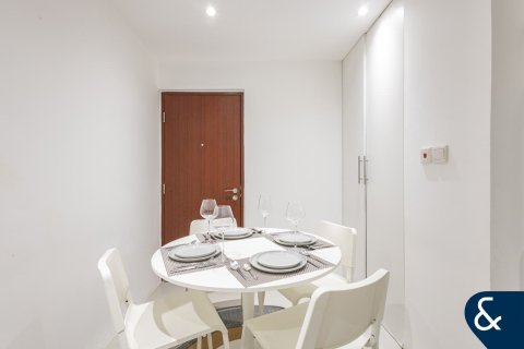 Apartment in Bahar, Jumeirah Beach Residence, Dubai 2 bedrooms, 101 sq.m. № 76444 - photo 19