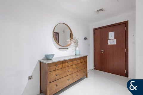 Apartment in Bahar, Jumeirah Beach Residence, Dubai 2 bedrooms, 101 sq.m. № 76444 - photo 8