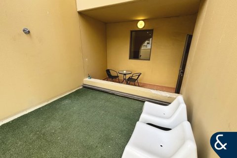 Apartment in Bahar, Jumeirah Beach Residence, Dubai 2 bedrooms, 101 sq.m. № 76444 - photo 4