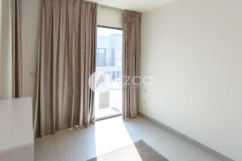 Villa in EMAAR South, Dubai South (Dubai World Central), Dubai 3 bedrooms, 144.3 sq.m. № 38607 - photo 3