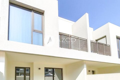 Villa in EMAAR South, Dubai South (Dubai World Central), Dubai 3 bedrooms, 144.3 sq.m. № 38607 - photo 15