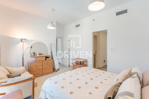 Купить квартиру в Town Square, Дубай: 3 спальни, 131м², № 64916 - фото 11