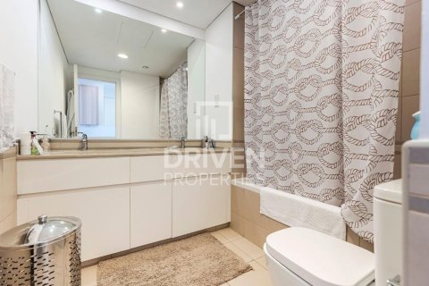 Купить квартиру в Town Square, Дубай: 3 спальни, 131м², № 64916 - фото 13