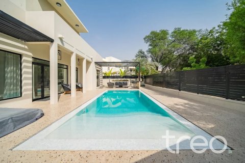 Villa in Saheel, Arabian Ranches, Dubai 4 bedrooms, 380.9 sq.m. № 136317 - photo 13