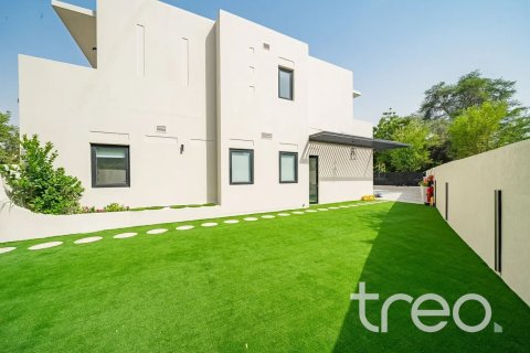Villa in Saheel, Arabian Ranches, Dubai 4 bedrooms, 380.9 sq.m. № 136317 - photo 12