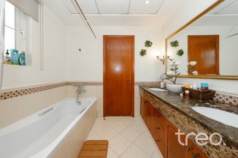 Villa in Arabian Ranches, Dubai 5 bedrooms, 459.59 sq.m. № 136320 - photo 4