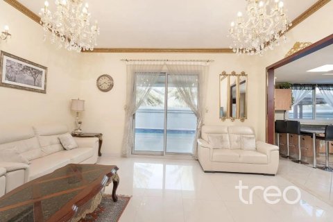 Villa in Falcon City of Wonders, Dubai 5 bedrooms, 603.96 sq.m. № 136314 - photo 13