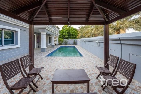 Villa in Falcon City of Wonders, Dubai 5 bedrooms, 603.96 sq.m. № 136314 - photo 21