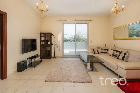 Villa in Falcon City of Wonders, Dubai 5 bedrooms, 603.96 sq.m. № 136314 - photo 12