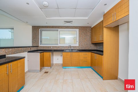 Villa à Jumeirah Park, Dubai, 4 chambres, 645.9 m², № 137654 - photo 5