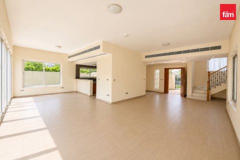 Villa à Jumeirah Park, Dubai, 4 chambres, 645.9 m², № 137654 - photo 2