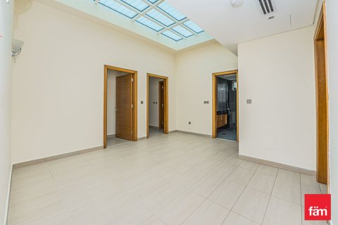 Villa à Jumeirah Park, Dubai, 4 chambres, 645.9 m², № 137654 - photo 11