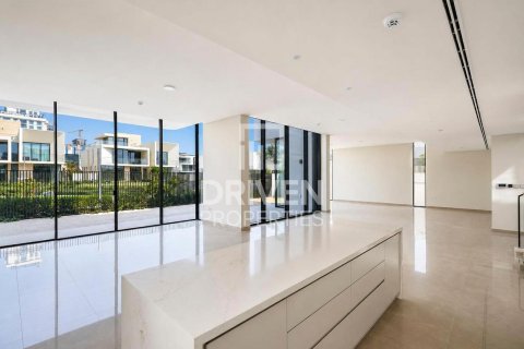 Villa in Dubai Hills Estate, Dubai 5 bedrooms, 649.02 sq.m. № 140985