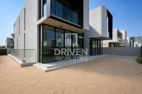 Villa in Dubai Hills Estate, Dubai 5 bedrooms, 649.02 sq.m. № 140985 - photo 25